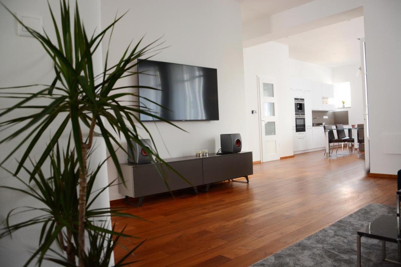 Premium Apartment Near Banska Bystrica Square With Two Big Bedrooms Dış mekan fotoğraf