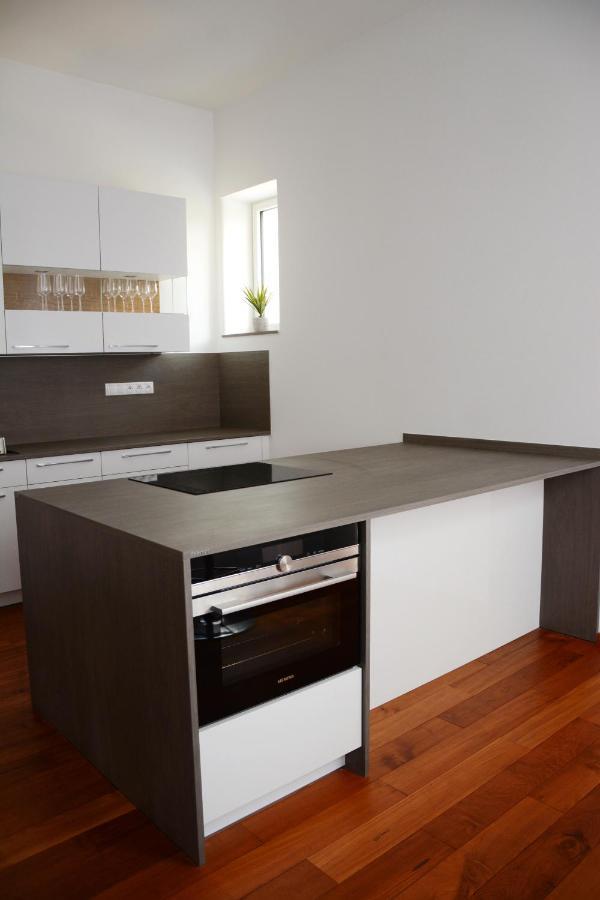 Premium Apartment Near Banska Bystrica Square With Two Big Bedrooms Dış mekan fotoğraf